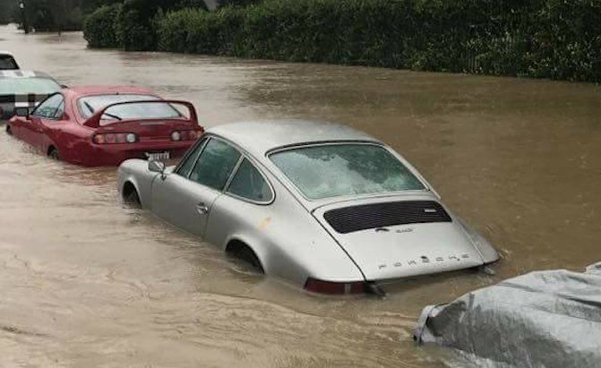 hurricane harvey may have destroyed 500 000 cars