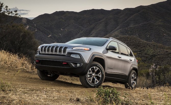 2019 Jeep Cherokee Gets New Engine to Go With New Face