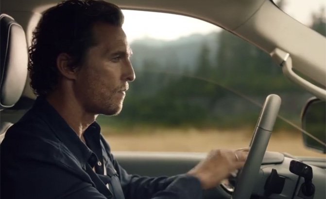 matthew mcconaughey is back behind the wheel of a lincoln