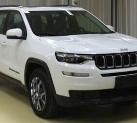 Photos of 3-Row Jeep Grand Commander Leak