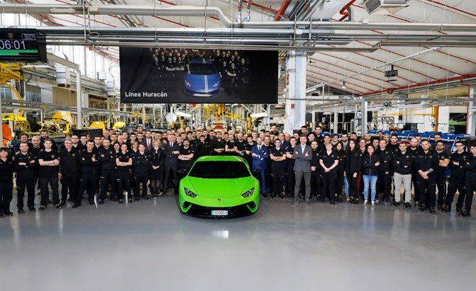 Lamborghini Has Now Built Over 10,000 Huracans