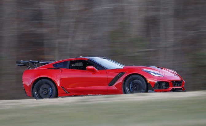 Watch the 2019 Corvette ZR1 Hit 212 MPH