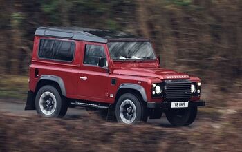 A Land Rover Defender Pickup Truck Could Arrive by 2020