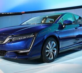 what makes the three 2018 honda clarity models different