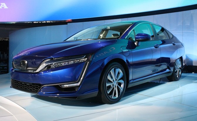 What Makes the Three 2018 Honda Clarity Models Different?
