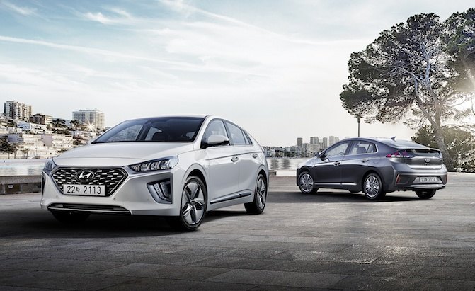 2019 Hyundai Ioniq Hybrid and Plug-In Hybrid Updated
