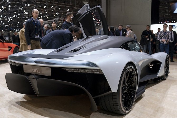 Aston Martin Valen Name Could Find Its Way Onto Future Supercar aston-martin-valen-name-could-find-its-way-onto-future-supercar