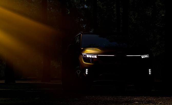 2020 Kia Seltos Teased Ahead of LA Auto Show Debut