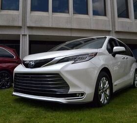 2021 toyota sienna preview on hand with the new hybrid minivan