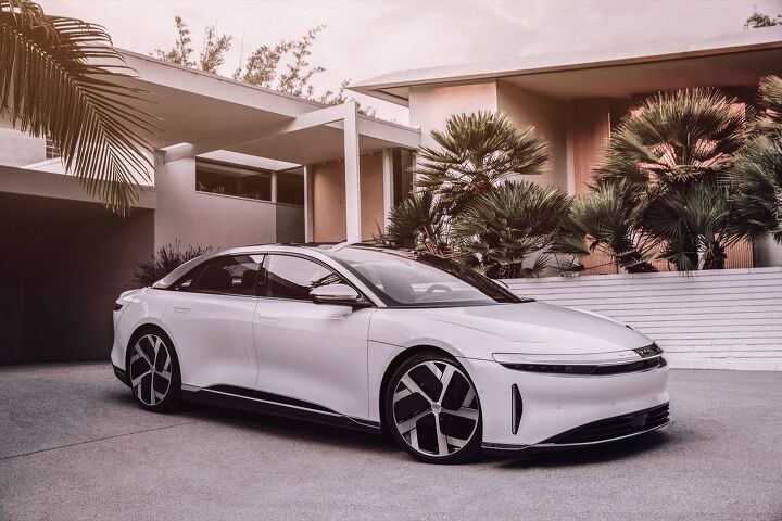 2022 lucid air ev starts from 80 000 up to 517 mile range