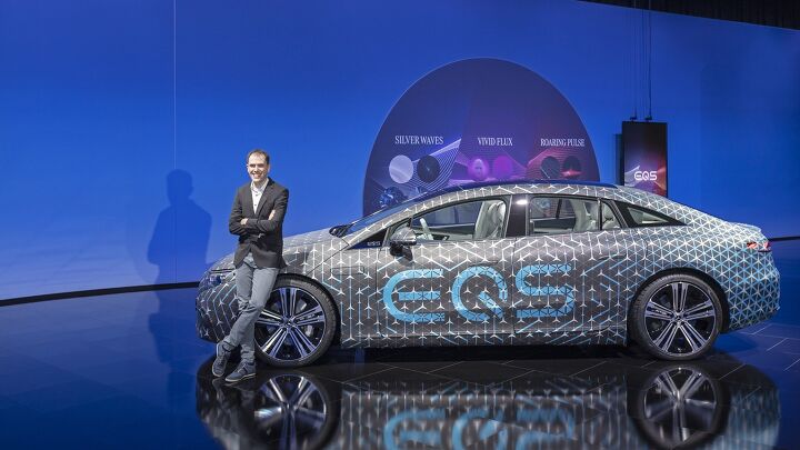 Meet Mercedes DIGITAL: The new EQS: Digital design insights
Thomas Kueppers