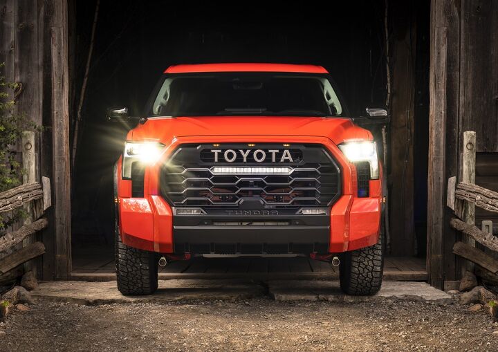 5 details that stand out on the 2022 toyota tundra hybrid pickup