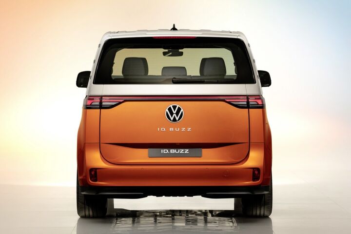 2023 volkswagen id buzz makes the electric microbus a reality