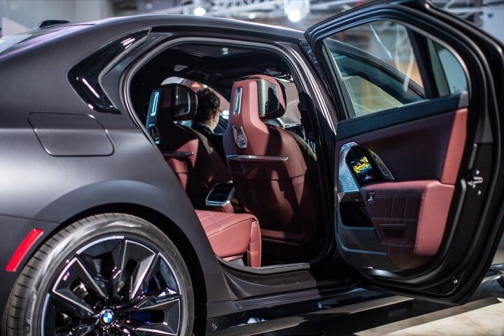 2023 bmw i7 hands on preview 5 stand out features of the ev limo