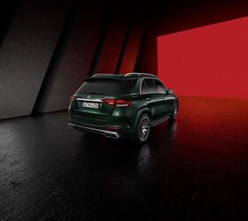 Mercedes-AMG GLE 63 S SUV | 2023 | Kraftstoffverbrauch kombiniert: 12,8-12,4 l/100 km, CO2-Emissionen kombiniert 291282 g/km | emerald green // Mercedes-AMG GLE 63 S Coupe | 2023 | combined fuel consumption 12.8-12.4 l/100 km, combined CO2 emissions 291282 g/km | emerald green
( Alle angegebenen Werte sind die ermittelten WLTP-CO-Werte" i.S.v. Art. 2 Nr. 3 Durchfhrungsverordnung (EU) 2017/1153. Die Kraftstoffverbrauchswerte wurden auf Basis dieser Werte errechnet. // The stated figures are the measured "WLTP CO figures" in accordance with Art. 2 No. 3 of Implementing Regulation (EU) 2017/1153. The fuel consumption figures were calculated on the basis of these figures. )