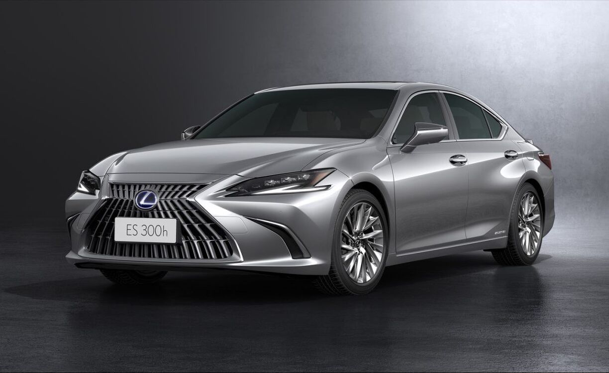 Best Road Trip Cars: Top 10 | AutoGuide.com