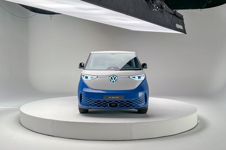 2025 volkswagen id buzz 3 row hands on preview the minivan is cool again and all 