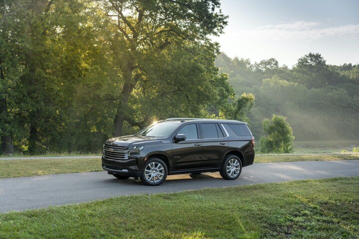 chevrolet tahoe vs chevrolet suburban which full size chevy is right for you