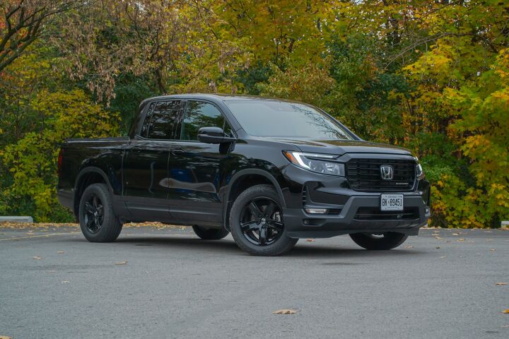 Hyundai Santa Cruz Vs Honda Ridgeline Comparison: Generational Shift | AutoGuide.com Hyundai Santa Cruz Vs Honda Ridgeline Comparison: Generational Shift | AutoGuide.com