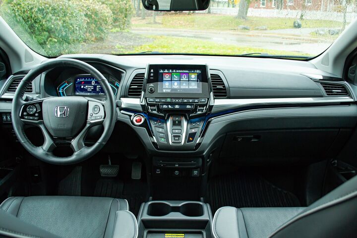 honda odyssey vs toyota sienna comparison minivan mix n match