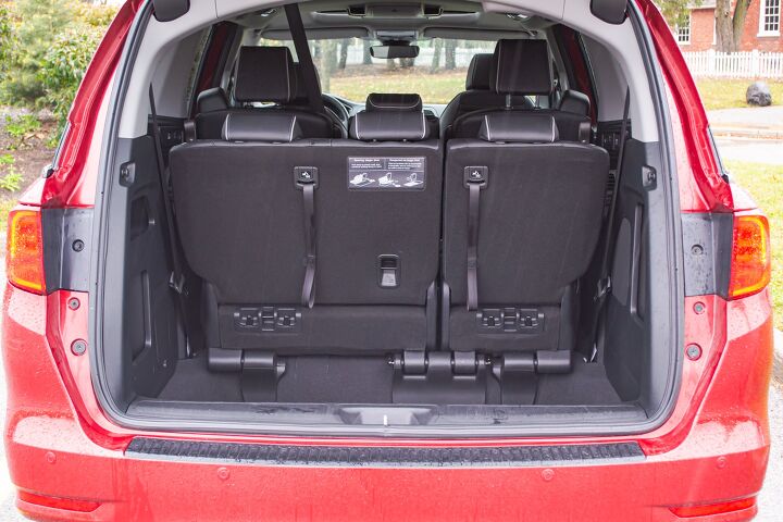 honda odyssey vs toyota sienna comparison minivan mix n match