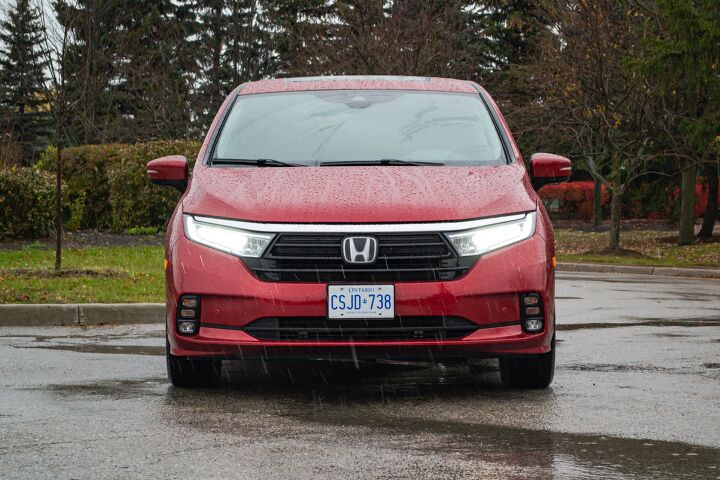 honda odyssey vs toyota sienna comparison minivan mix n match