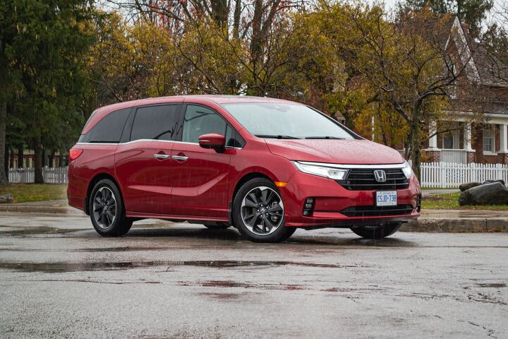 honda odyssey vs toyota sienna comparison minivan mix n match