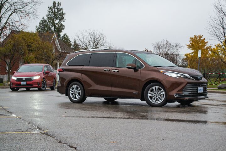 honda odyssey vs toyota sienna comparison minivan mix n match