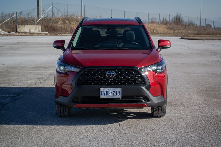 toyota corolla cross vs subaru crosstrek comparison crossfight