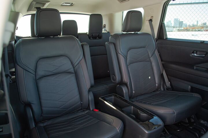 nissan pathfinder vs toyota highlander which suv is right for you