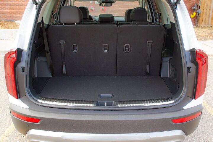kia telluride vs subaru ascent comparison
