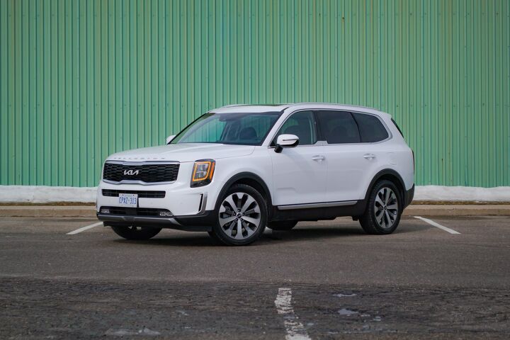 kia telluride vs subaru ascent comparison