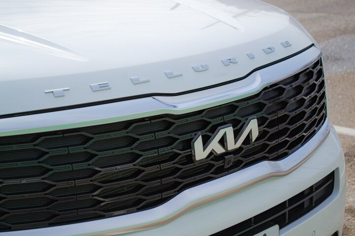 kia telluride vs subaru ascent comparison