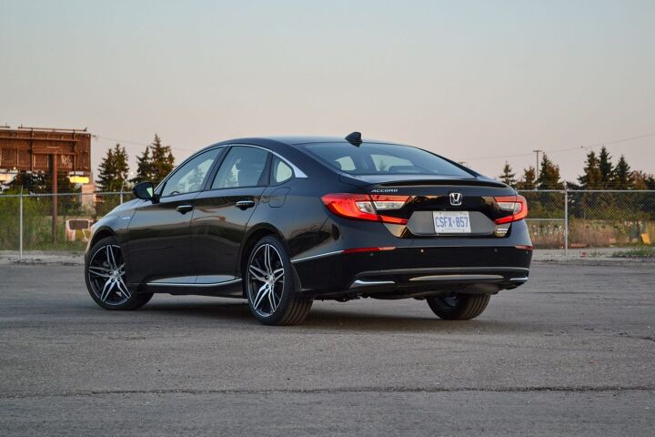 honda accord vs hyundai sonata which sedan is right for you