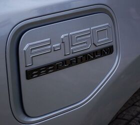 ford f 150 lightning vs rivian r1t which electric pickup truck is right for you