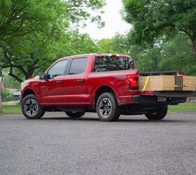 ford f 150 lightning vs rivian r1t which electric pickup truck is right for you