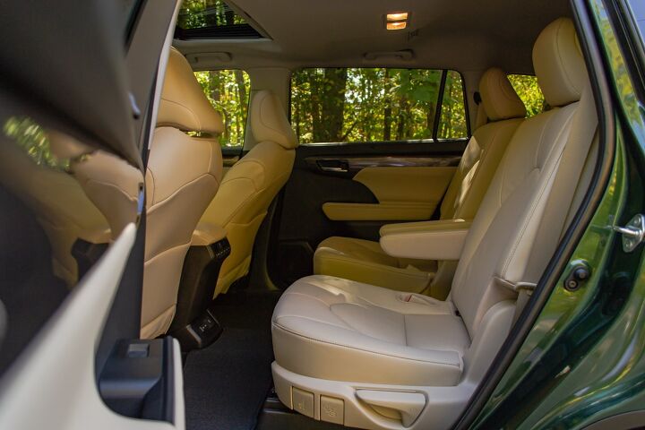 toyota highlander xle vs limited which trim is right for you