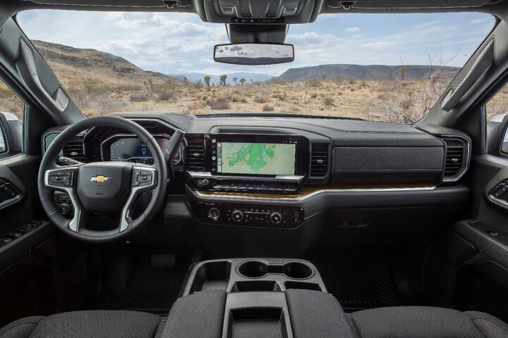 2022 Chevrolet Silverado LT interior