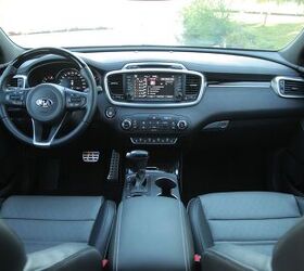 2016 Kia Sorento interior dashboard