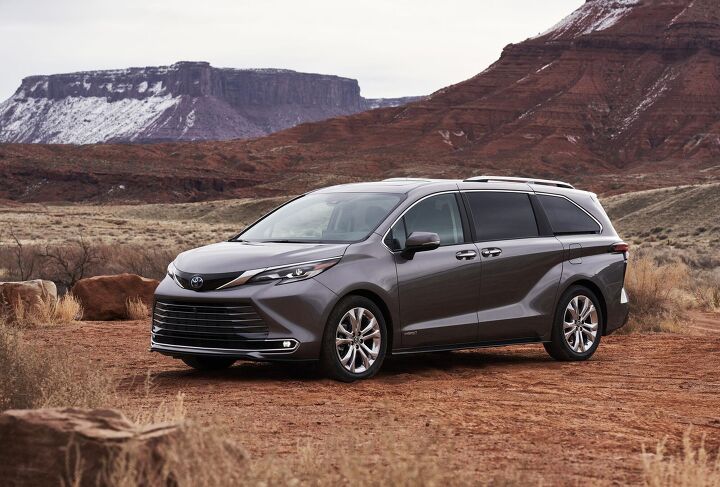 honda odyssey vs toyota sienna which minivan is right for you