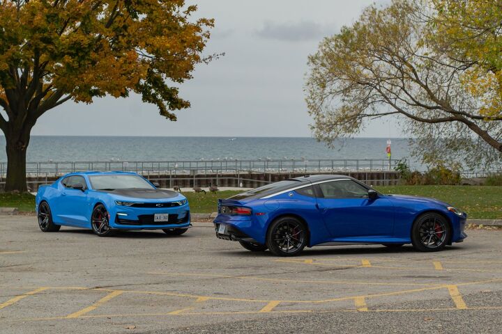 2023 nissan z vs 2022 chevrolet camaro comparison blue meanies