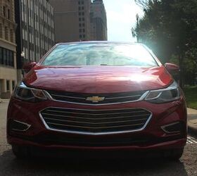 2017 Chevrolet Cruze Hatchback Review | AutoGuide.com