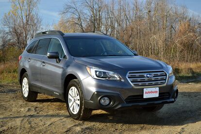 2017 Subaru Outback 2.5i Review | AutoGuide.com