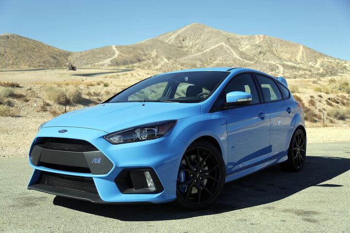 Ford Focus RS Wins AutoGuide.com 2017 Car of the Year Award