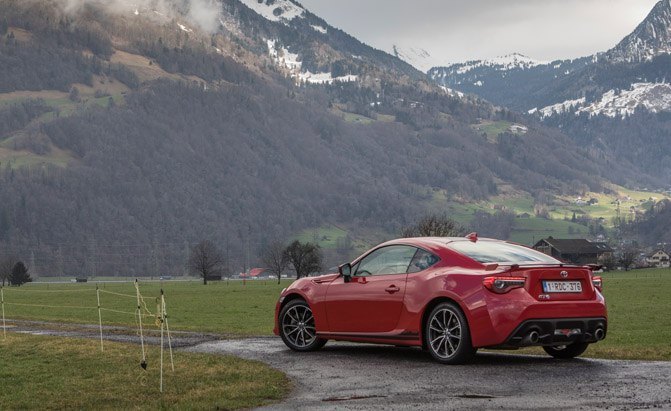 2017 toyota 86 road trip review