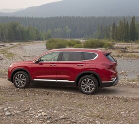 2019 Hyundai Santa Fe Review | AutoGuide.com