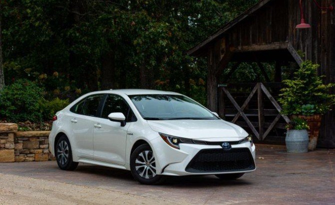 2020 Toyota Corolla Hybrid Review