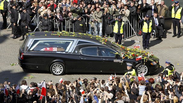 Polish President's Final Ride a Stylish One in Maserati Quatrroporte Hearse