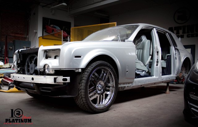 platinum motorsport unveils custom rolls royce phantom for chad ochocinco