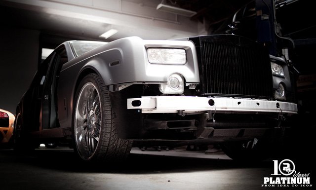 platinum motorsport unveils custom rolls royce phantom for chad ochocinco